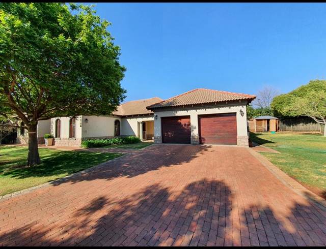 3 BEDROOM PROPERTY TO RENT IN CORNWALL HILL